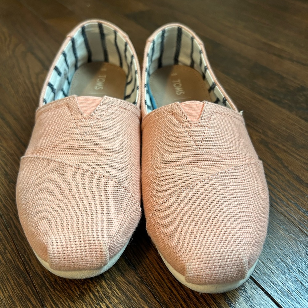 Womens Toms, Size 8